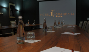Hotel Grand Sal**** Conference Room 