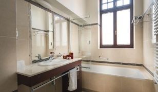 Grand Sal **** Hotel – Bathroom